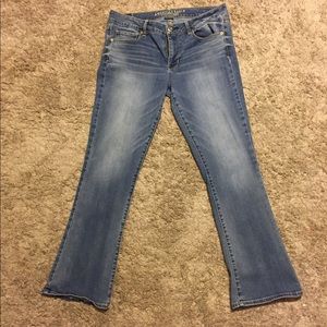 American Eagle Skinny Kick jeans